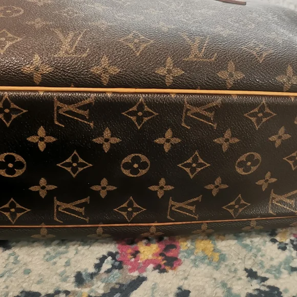 Louis Vuitton Monogram Canvas City Size GM - Picture 6 of 14